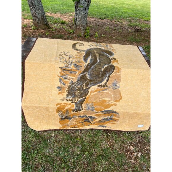 Vtg Chatham North Star Blanket Throw Reversible Mountain Lion Cougar Furry 63x74 - Picture 4 of 7